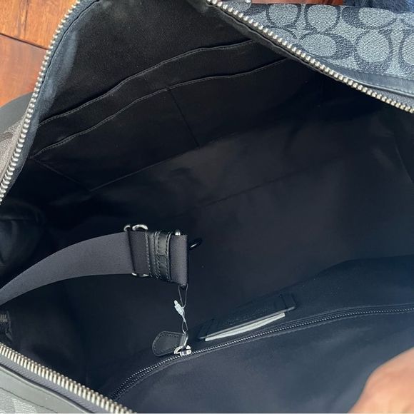 NWT Coach Venturer Bag In Signature Canvas Ski Patches Travel Duffle Duffel - Picture 8 of 16